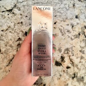 Lancôme Teint Idole Ultra Long wear Foundation